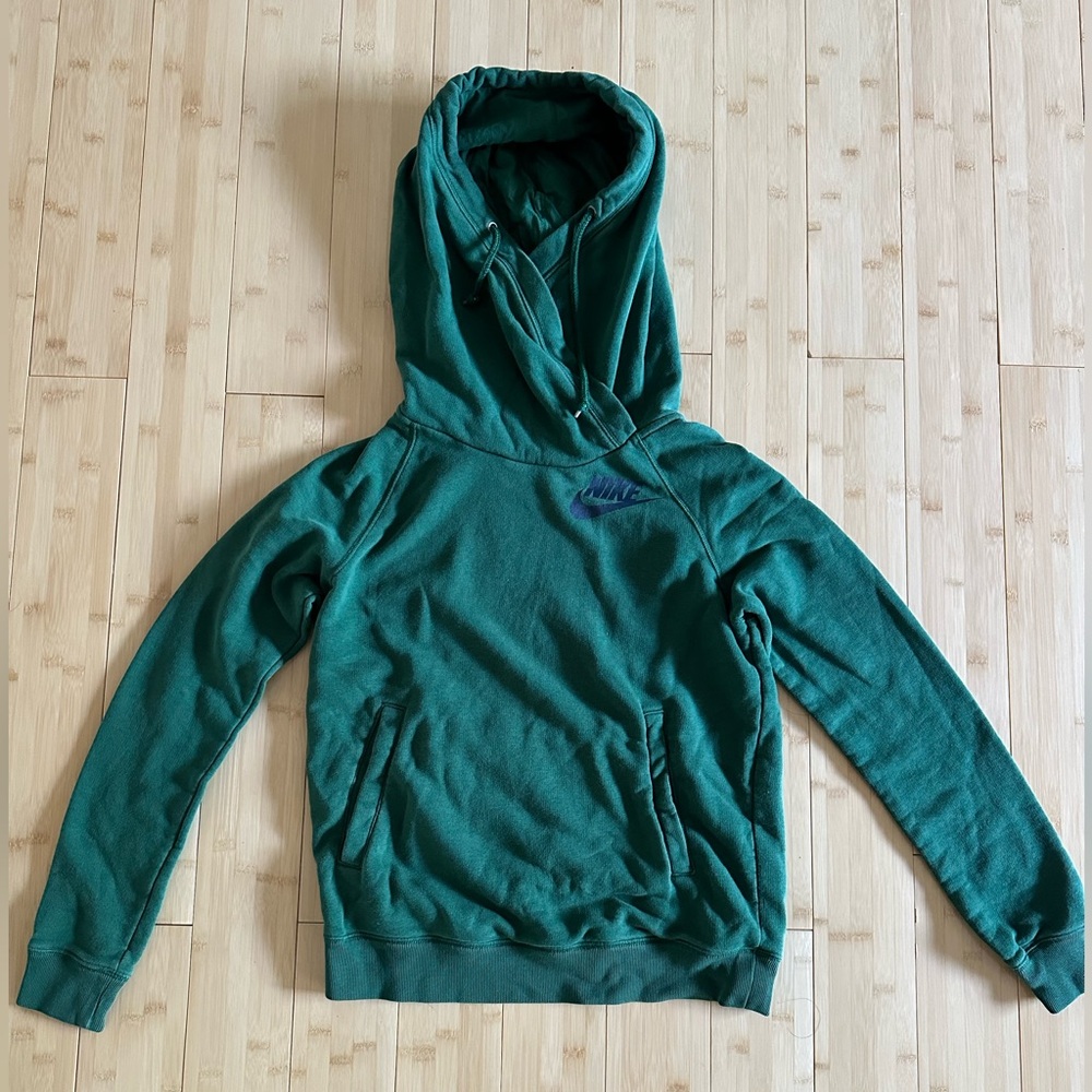 Nike Hoodie Womens small Green Rally Sportswear Funnel Neck hoodie size small